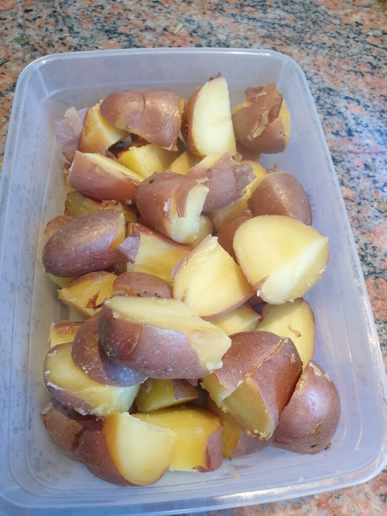 Pre-cooked potatoes